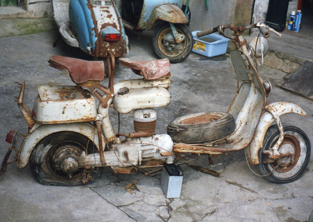 01 Lambretta Prima.jpg