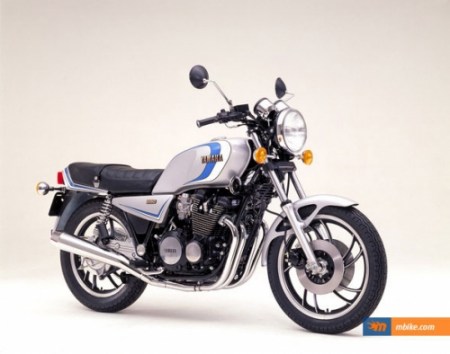 Yamaha XJ 650 adesivi